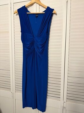 Elegant Blue Sleeveless Twist-Front Dress